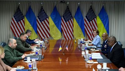 US to provide $2.3 bn in new security aid for Ukraine