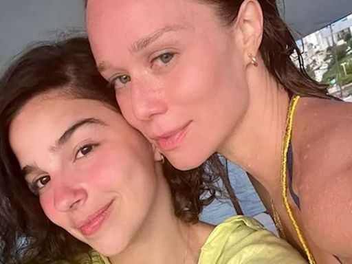 Mariana Ximenes quebra silêncio sobre boatos de romance com Gabriela Medvedovsky