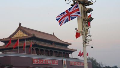 英國指控3男助香港情報部門 中國大使晤英方官員：停止政治操弄
