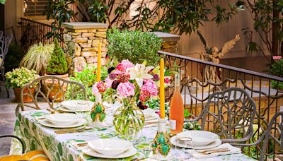 How To Host An Elevated Outdoor Party, According To An Expert