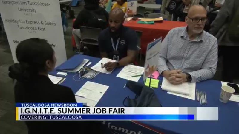 I.G.N.I.T.E. job fair gives hundreds of Tuscaloosa students a chance to look for jobs