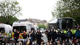 UK activists prevent arrest of migrants slated for deportation