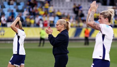 England women clinch spot to defend Euro title