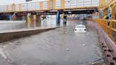 Fuertes lluvias desatan caos en la capital de SLP; en 2 días cayó 30% del agua de un año