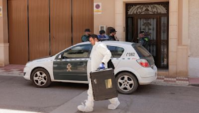 ¡Terror en España! Abuelo mata a sus dos nietos y se suicida con escopeta