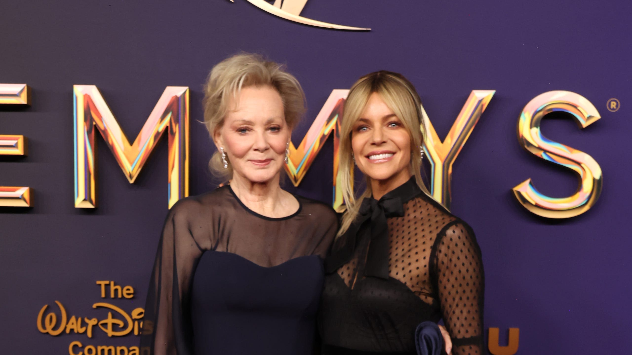 Jean Smart Went for Timeless Elegance at the Emmys