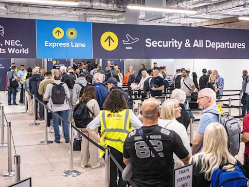 Major airport 'back to usual chaos' as 500 travellers queue outside