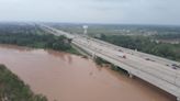 Officials expect minor flooding as Brazos River's water levels crest in Sugar Land on May 11