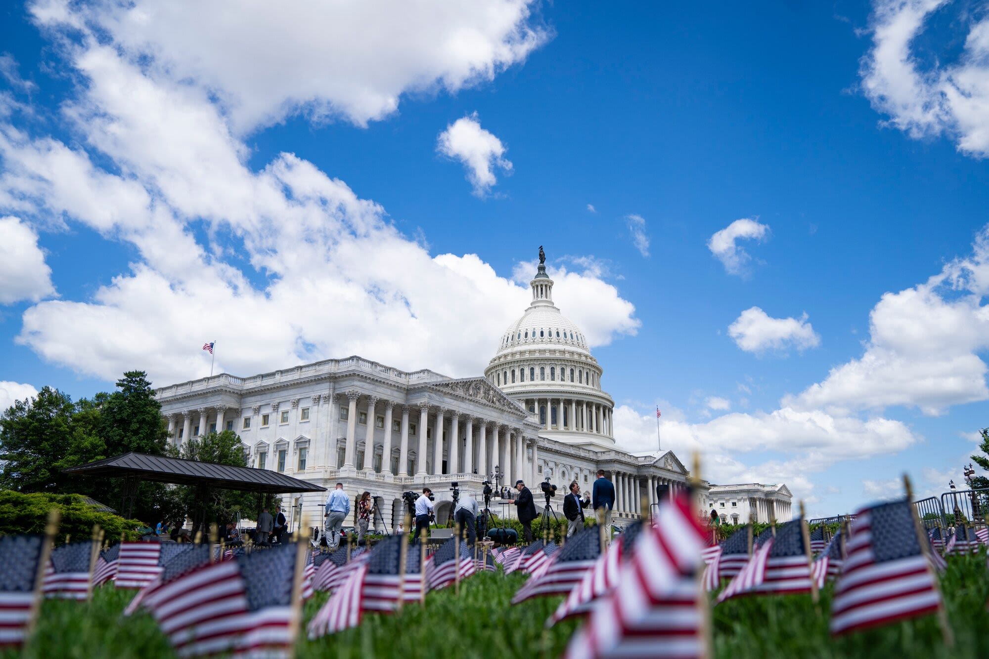 CBO Jacks Up US 2024 Budget Gap Forecast by 27% to Nearly $2 Trillion