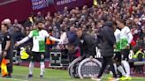 Salah and Klopp in touchline bust-up as Nunez pushes Liverpool star away