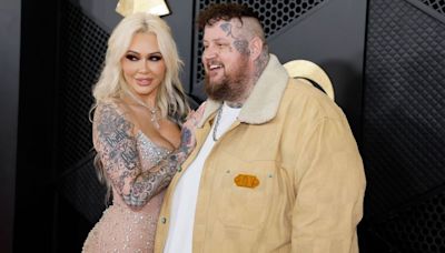 Jelly Roll’s wife, Bunnie XO, says bullying over his weight drove the star off social media | CNN