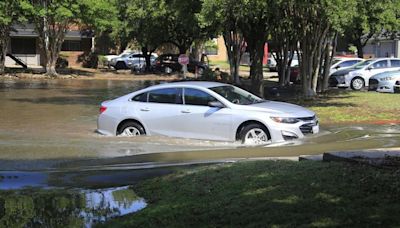 Estados Unidos ordena la evacuación de la población de Houston ante una "ola de inundaciones"