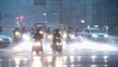 快訊／豪大雨轟炸！松山機場暫停地面作業