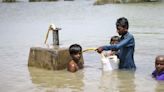 190 millones de niños en 10 países están en peligro por triple crisis del agua