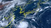Potente tifón Khanun azota suroeste de Japón: suspende vuelos y cierra negocios