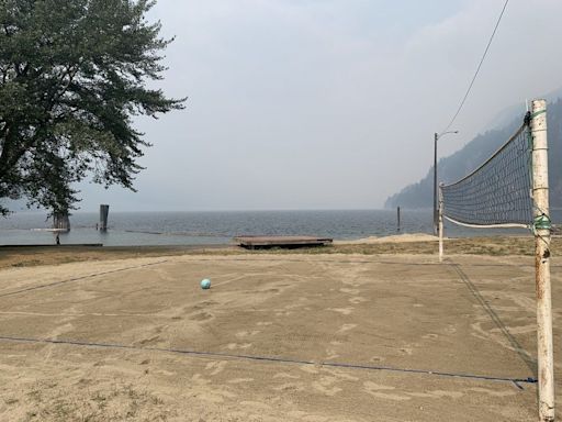 Evacuation order issued for Village of Slocan as Kootenay wildfire spreads