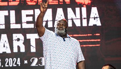 Mark Henry Says This Top WWE Star Is 'Worth His Weight In Gold' After Backlash - Wrestling Inc.
