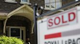 Canadians flocked to variable-rate mortgages ahead of Bank of Canada rate hikes, CMHC says