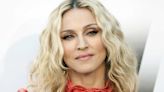 La hija de Madonna deslumbra como modelo en la Semana de la Moda de París