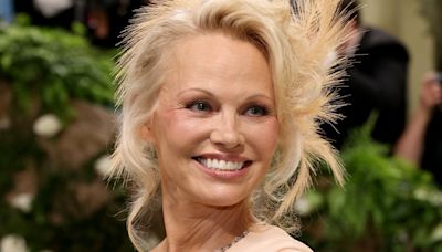 Pamela Anderson Doesn't Go Makeup-Free at First-Ever Met Gala