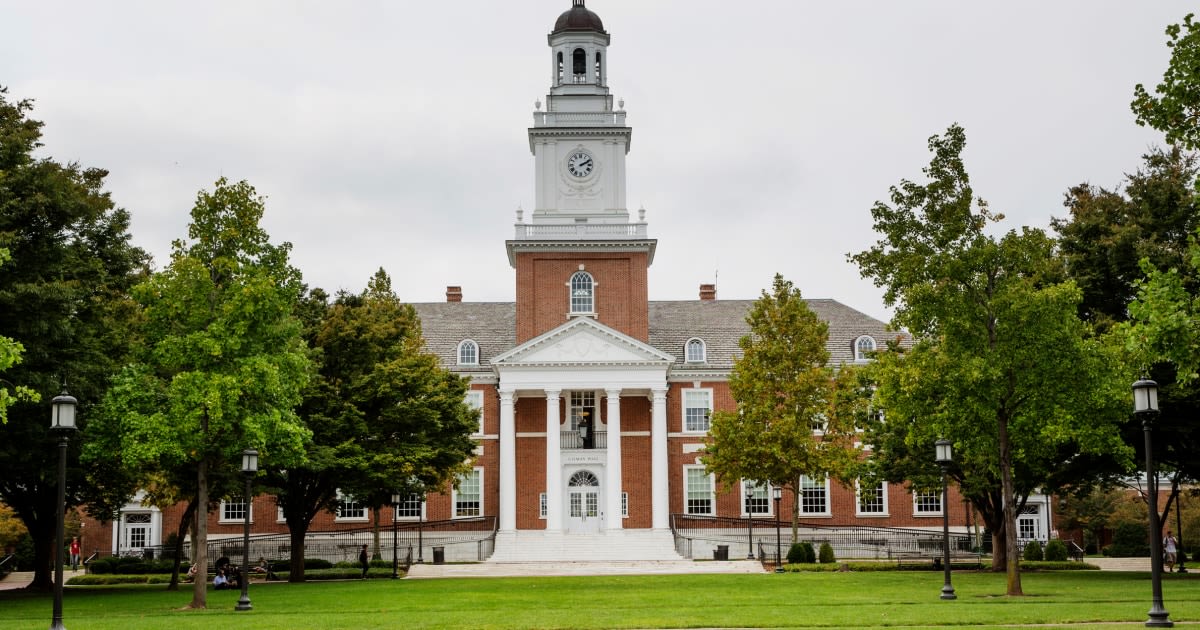Most Johns Hopkins medical students will no longer pay fees thanks to a $1 billion gift