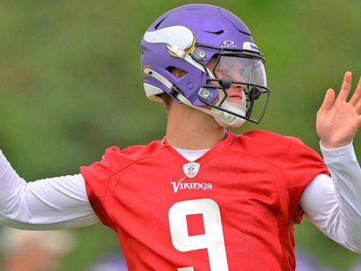 Vikings offensive lineman: 'I'd put all my chips on' rookie quarterback J.J. McCarthy as Minnesota's future