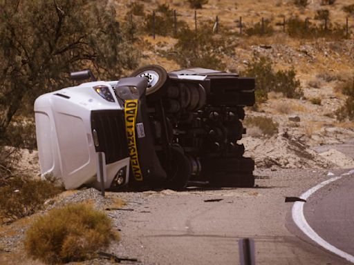 ‘Traffic apocalypse from hell’: I-15 cleared, but remains closed northbound after fire