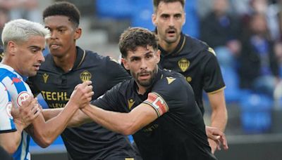 El C.D.Castellón paga caros dos errores en Riazor y tendrá que remontar en Castalia (2-1)