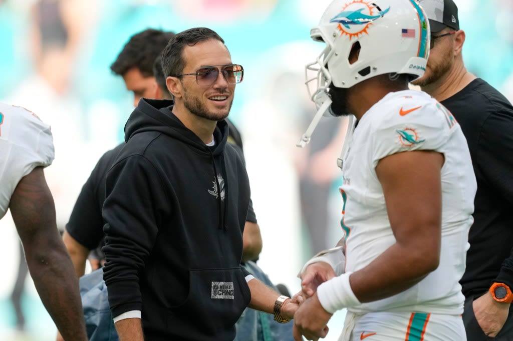 Dolphins’ McDaniel addresses Tua’s absence from offseason workouts, offers updates on Phillips, Chubb, joint practices