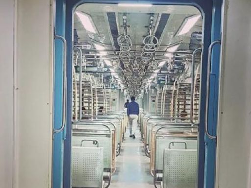 Mumbai Local Train News: Railway Ministry Delays AC Local Trains Amid Rising Demand