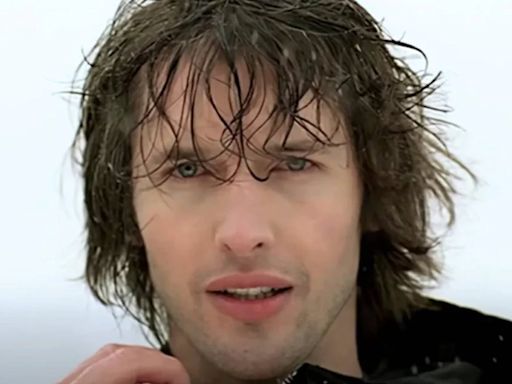 James Blunt denunció que el tabloide “News of the World” pagaba a mujeres para tener sexo con celebridades