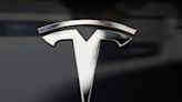 US seeks records from Tesla in power steering loss probe By Reuters