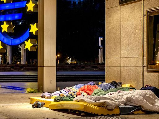 Aumenta el número de personas sin hogar: ¿Cuál es la situación de los países europeos?