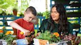 Dobbies Cadnam invites kids to free 'show and tell' planting event