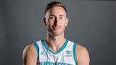 OKC Thunder lands Gordon Hayward in trade with Hornets for three players, two draft picks