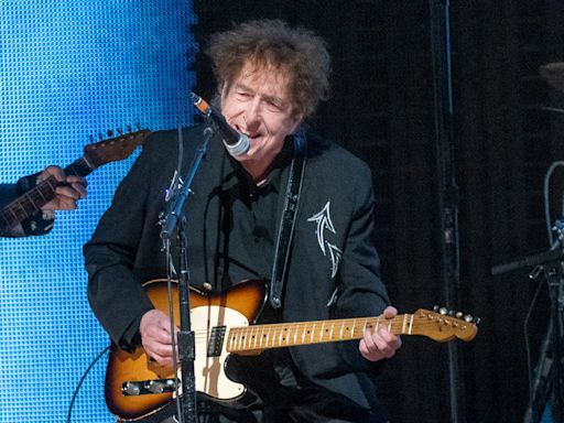 Bob Dylan’s Stunning ‘Outlaw’ Tour Set List: A Song by Song Guide