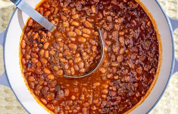 "Texas Cowboy Baked Beans" Will Be Devoured at the Barbecue in Minutes