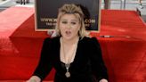 Kelly Clarkson se resiste a enamorarse de nuevo