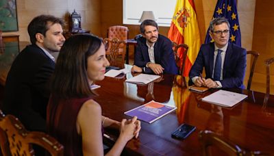 El Gobierno finaliza la ronda de regeneración democrática con grupos como PP, Junts y ERC