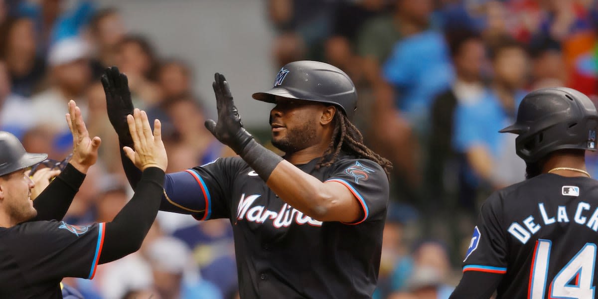 Bell’s 3-run homer in 7th inning lifts Marlins past Brewers 7-3