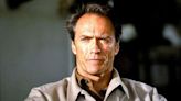 ...hoy en TV en abierto y gratis: Clint Eastwood dirige y protagoniza junto a Tommy Lee Jones una icónica fusión de acción y ciencia ficción de la Guerra Fría
