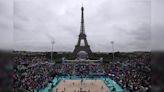 Cuba se sobrepone a la lluvia y vence a Estados Unidos con la Torre Eiffel de testigo