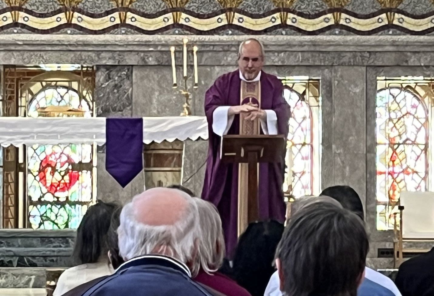 Deaf Catholic community in Maryland grows with new chaplain, retreat