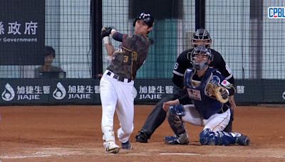 陳文杰致勝二壘打 台鋼雄鷹斬斷中信兄弟六連勝 - 中職 - 棒球 | 運動視界 Sports Vision