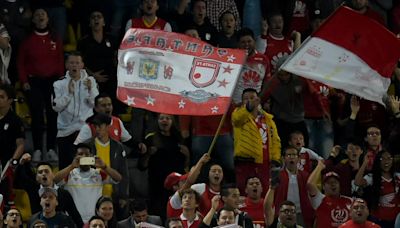 Jugadores que ilusionaban a los hinchas de Santa Fe finalmente no llegarían al equipo