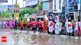 10L converge on Haridwar on Day 1 of kanwar yatra | Dehradun News - Times of India
