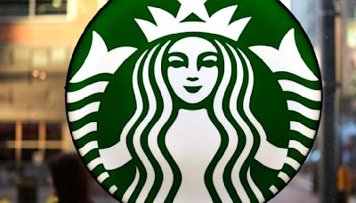 Starbucks enfrenta agencia laboral en la Corte Suprema