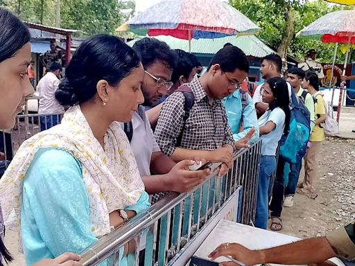 Bangladesh Protests: BSF Opens 'Special Help Desks' To Facilitate Return Of Indian Students