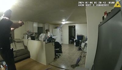 Conmoción en EEUU: policía mató en su casa a una mujer que había llamado al 911 y quedó grabado en un video
