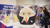 "Jazwares es una joya": por qué los peluches son el nuevo amor de Warren Buffett